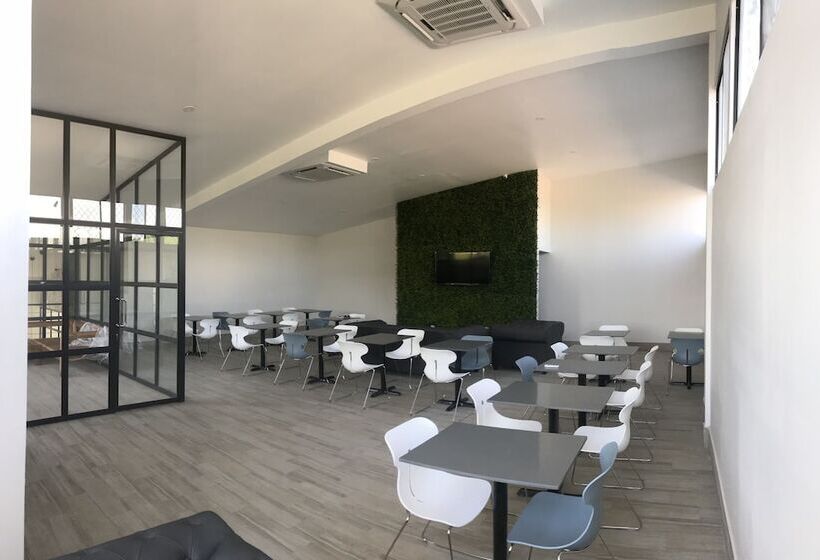 Salinas Hotel Don Carmelo