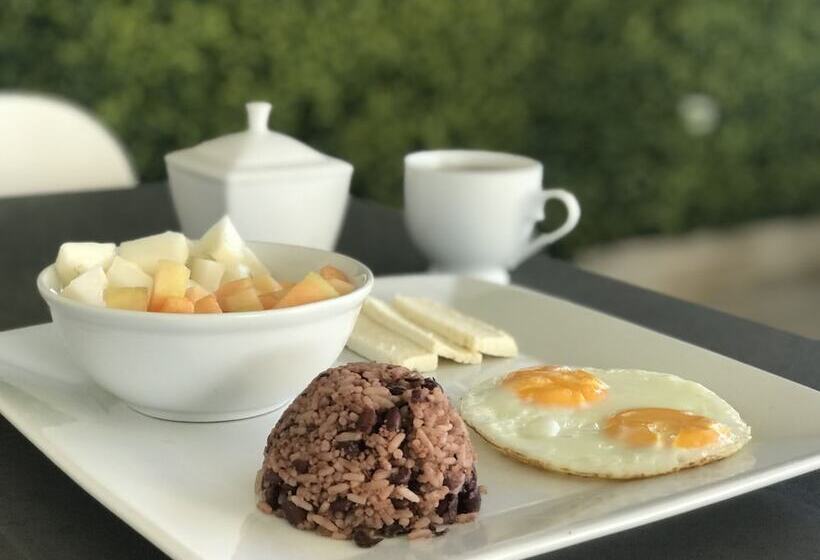 Salinas Hotel Don Carmelo