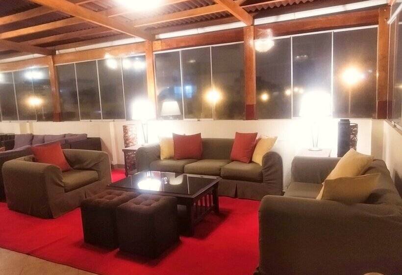 فندق صغير Lima Backpackers