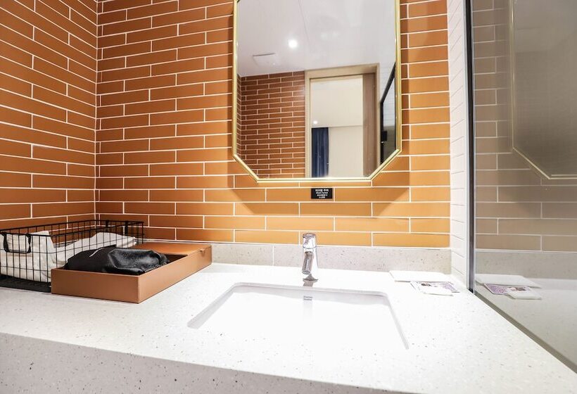 Brown Dot Hotel Gijang Station