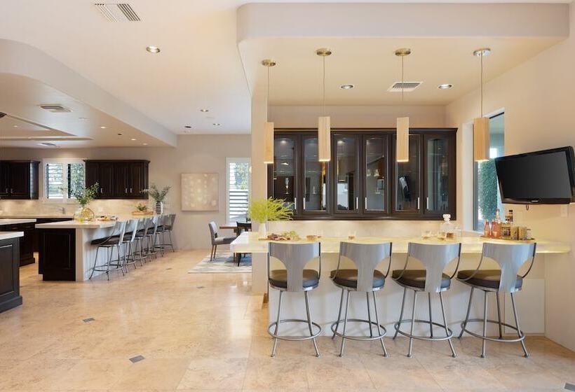 Casa Palmera By Avantstay Entertainer S Oasis W/ Guesthouse