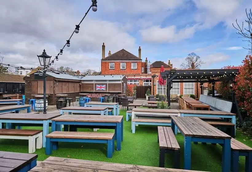 Hostelli Bull S Head