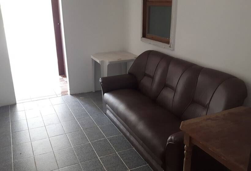 Hostel Retiro Do Sagui