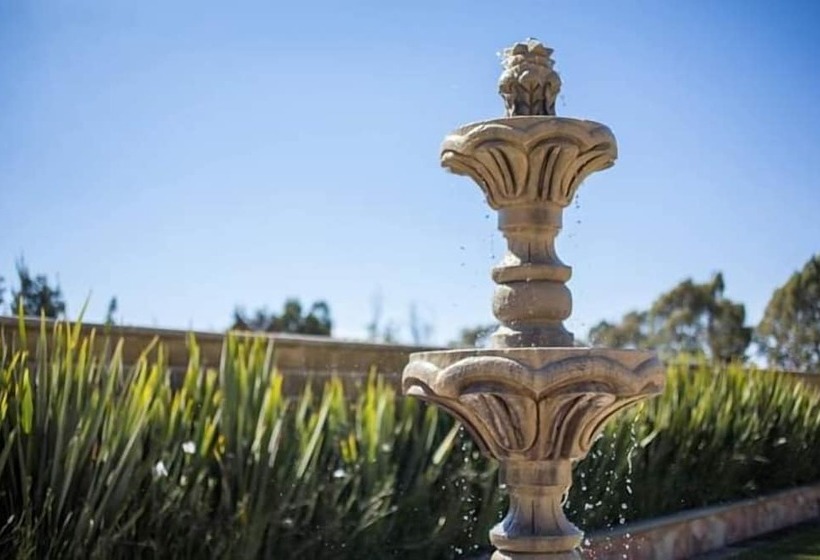 هتل Antiguo Hipico Haras