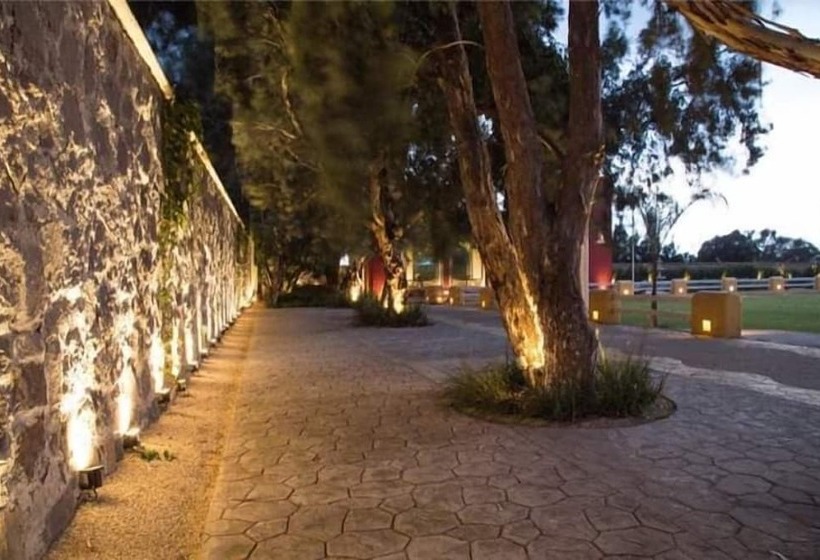 هتل Antiguo Hipico Haras