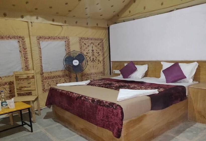 בית מלון כפרי Classic Fort Desert Camp