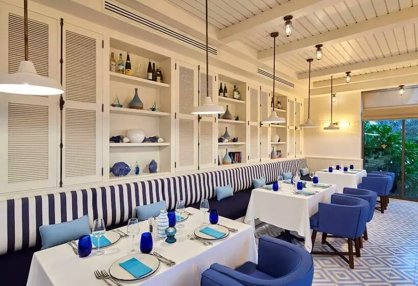 ホテル Club Privé By Rixos Saadiyat Island