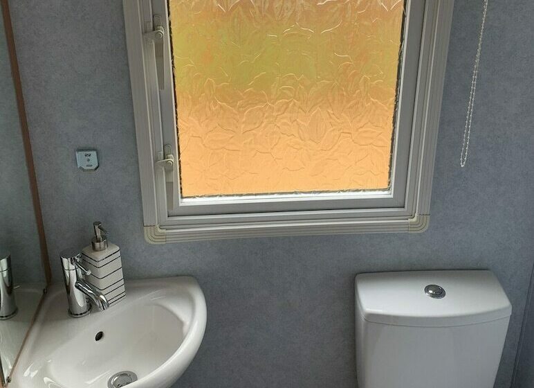 Hotel Devine Staycations At 38 Riverside