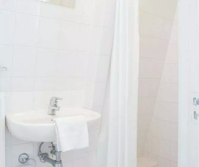 هتل Herengracht Canal Apartment