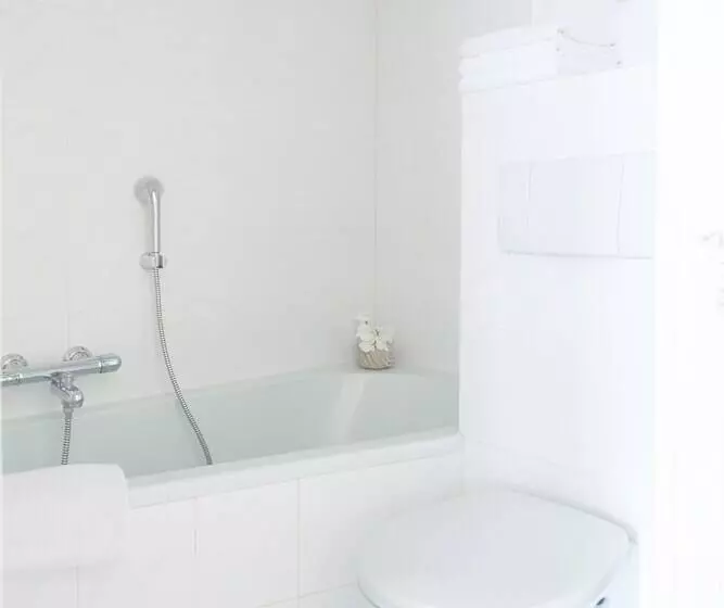 هتل Herengracht Canal Apartment