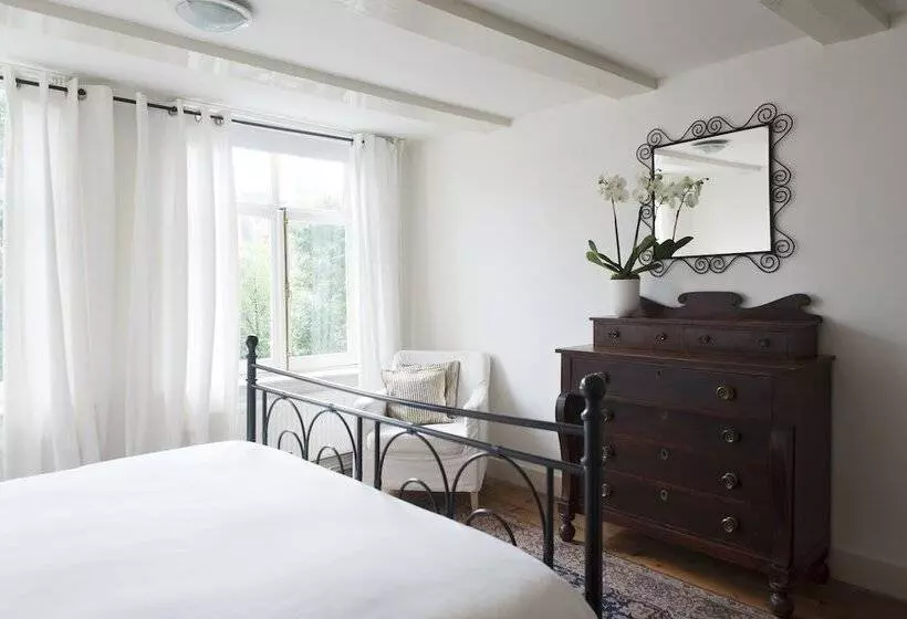 هتل Herengracht Canal Apartment