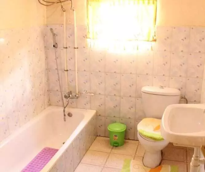 هتل Joy Guesthouse