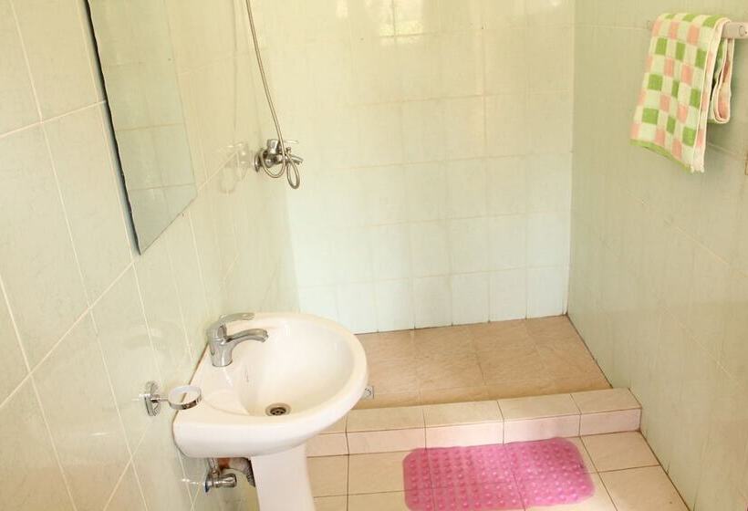 هتل Joy Guesthouse