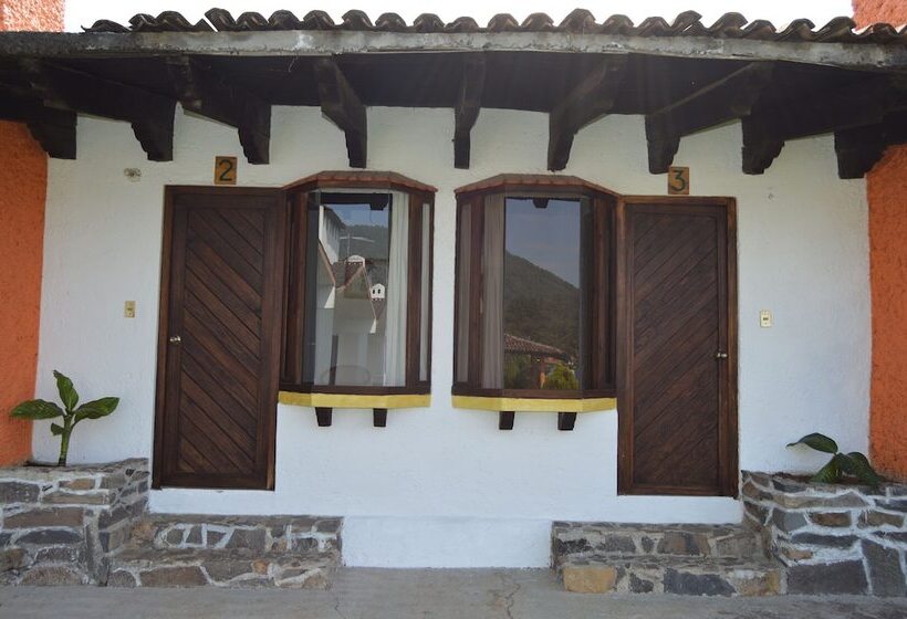 Отель Rancho Las Margaritas