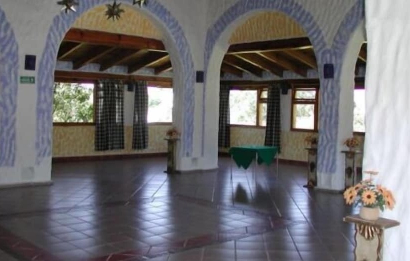 Отель Rancho Las Margaritas