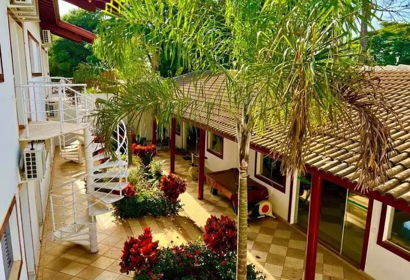 هتل The Helvetia Polo Villa