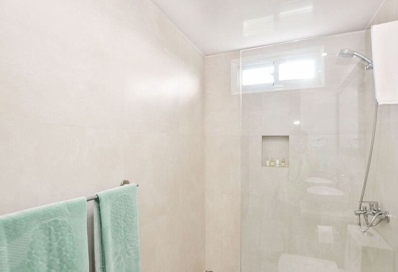 هتل The Sanctuary At Los Corales