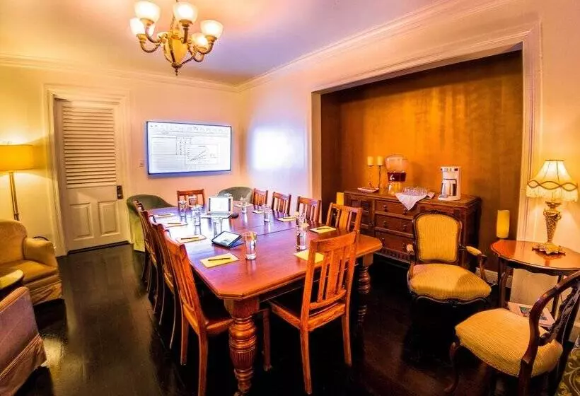 هتل Turks Head Inne