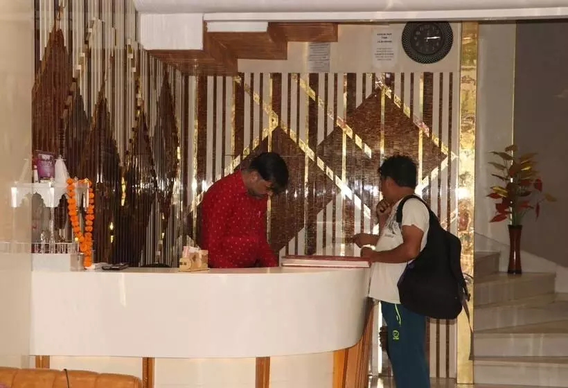 ホテル Worth Paharganj