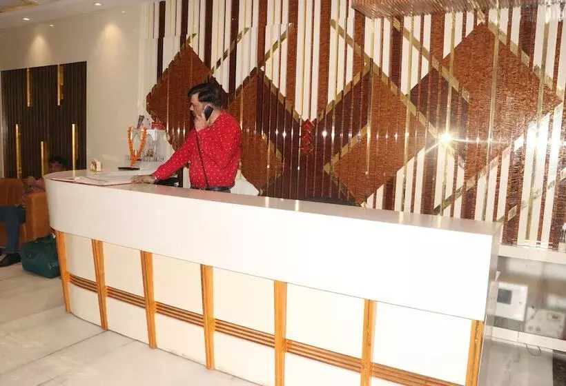 ホテル Worth Paharganj