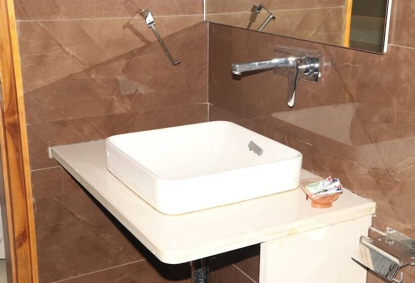 فندق Worth Paharganj