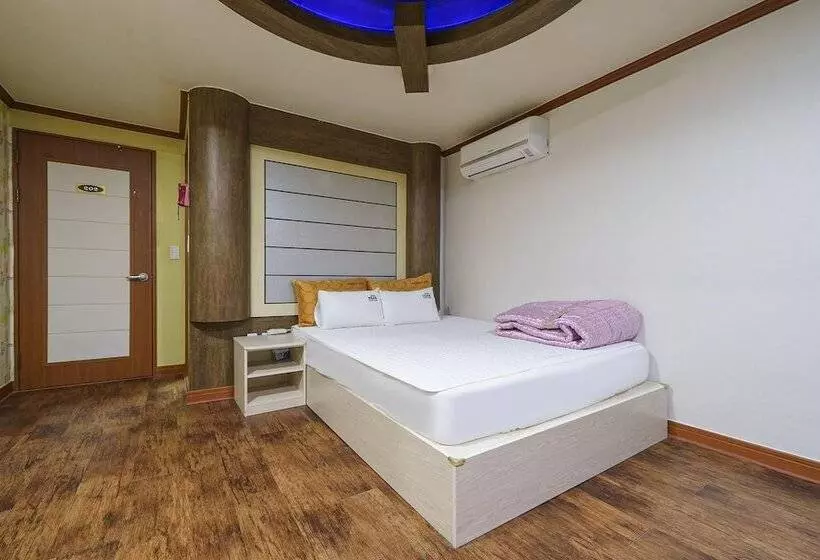 モーテル Busan Oncheonjang Victoria