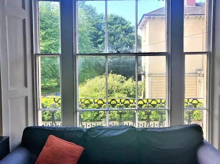 Majatalo Westbourne Place Townhouse   By Clifton Short Lets