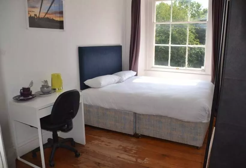 Majatalo Westbourne Place Townhouse   By Clifton Short Lets