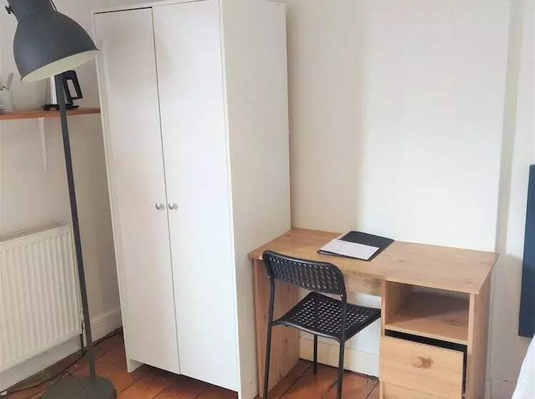 Majatalo Westbourne Place Townhouse   By Clifton Short Lets