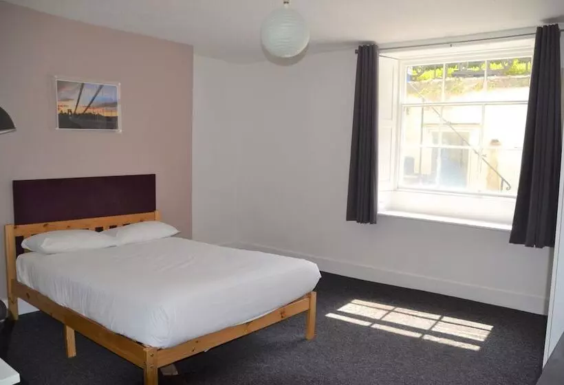 Majatalo Westbourne Place Townhouse   By Clifton Short Lets