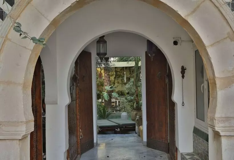 ペンション Dar Souad