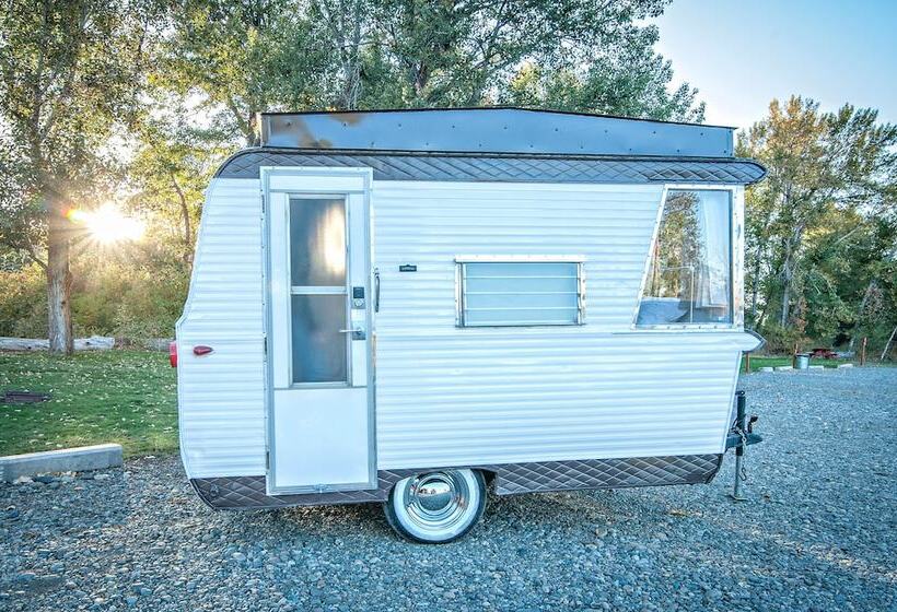 Seattle Glamping Zen Den