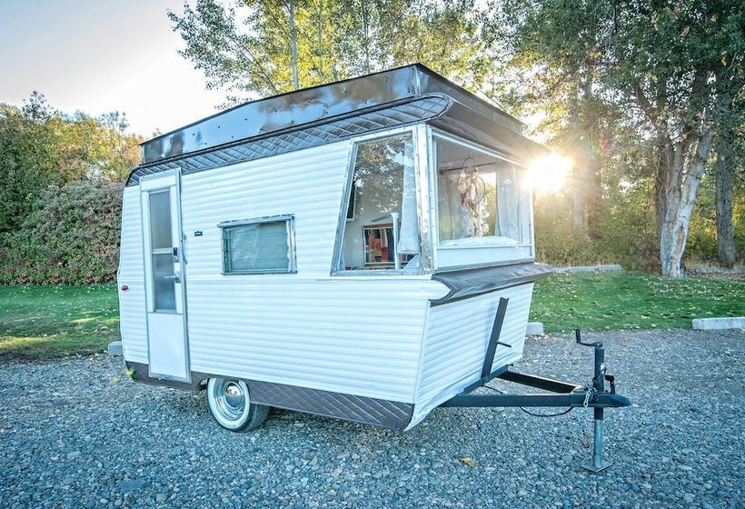 Seattle Glamping Zen Den