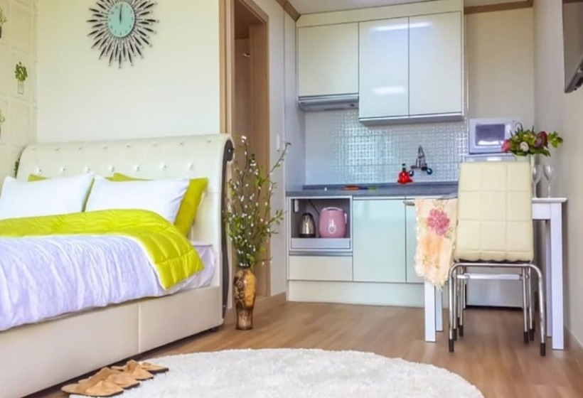 Seokmodo Neulhaerang Pension