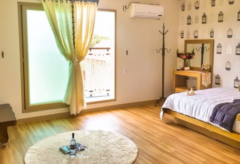 Seokmodo Neulhaerang Pension