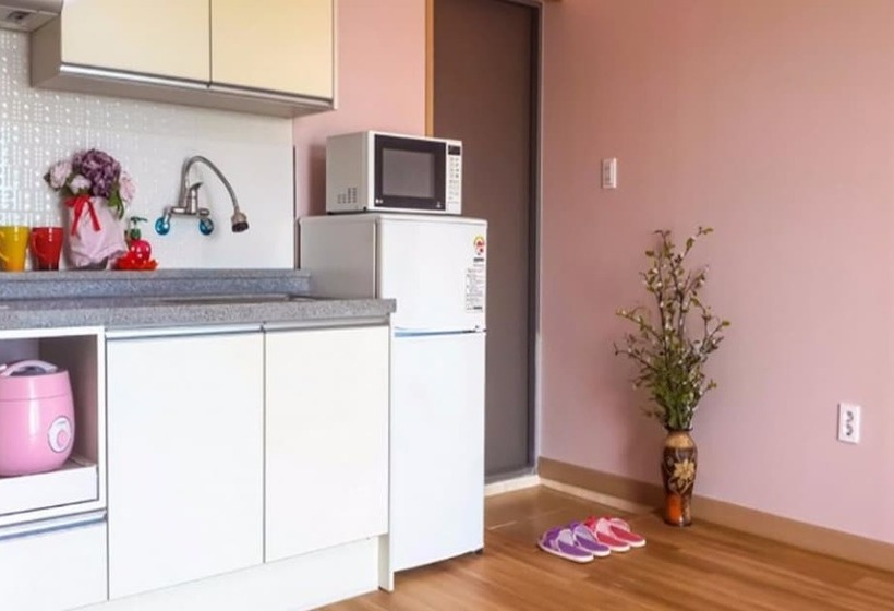 Seokmodo Neulhaerang Pension