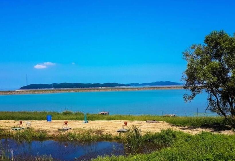 Seokmodo Neulhaerang Pension