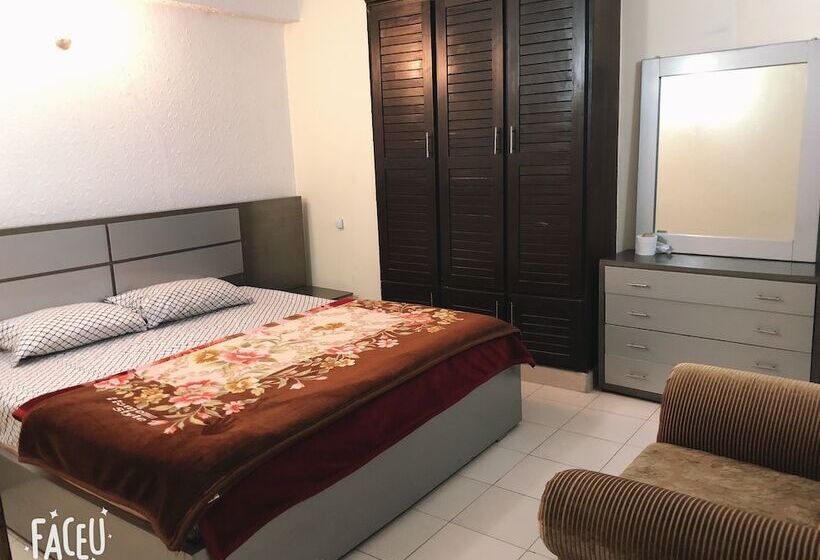 تختخواب و صبحانه Maidi Backpacker