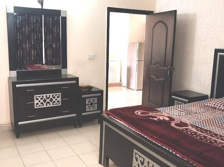 تختخواب و صبحانه Maidi Backpacker