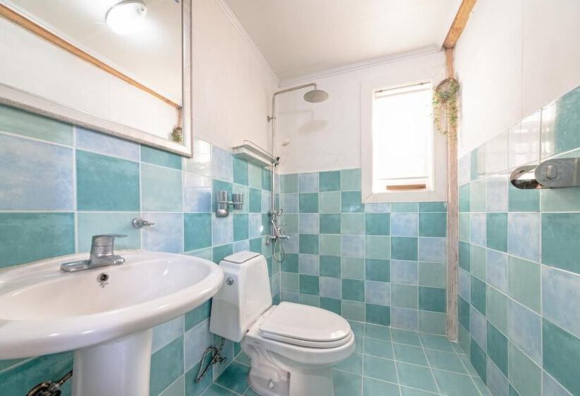 Ganghwa Izba Pension