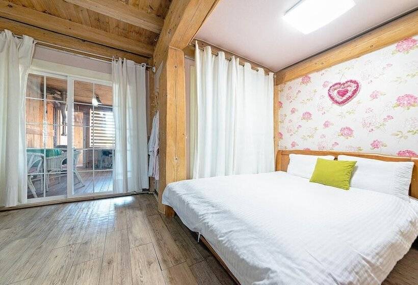 Ganghwa Izba Pension