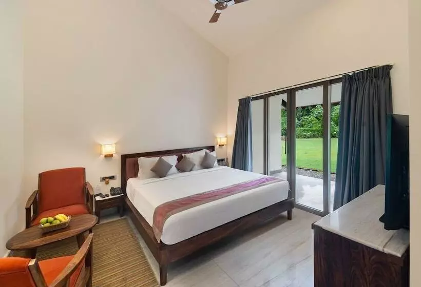 ホテル Aranya Vilas   A Nature Resort