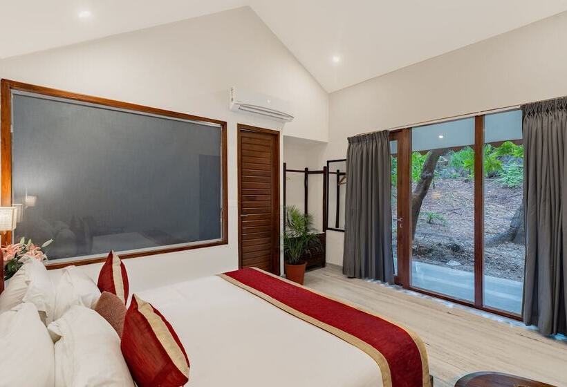 호텔 Aranya Vilas A Nature Resort