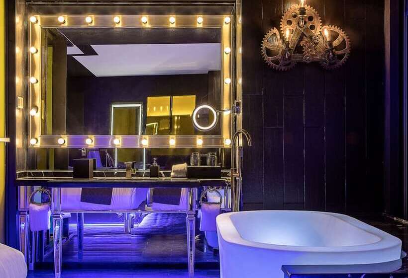 Hotel Shenzhen Sea World Movietel