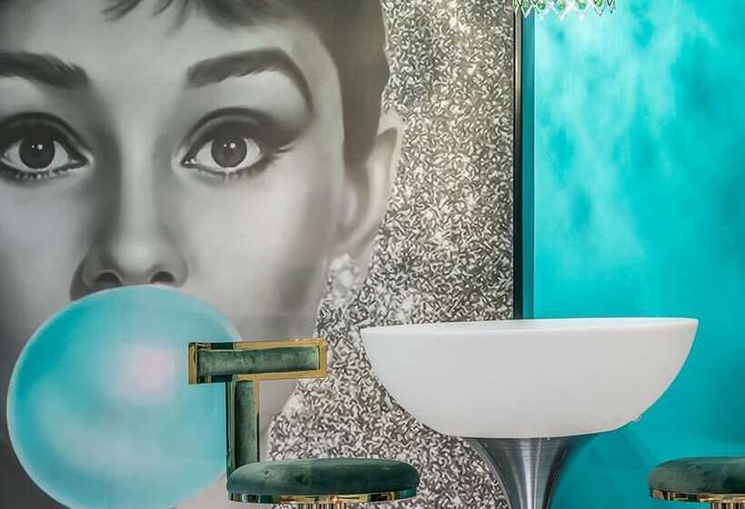 Hotel Shenzhen Sea World Movietel