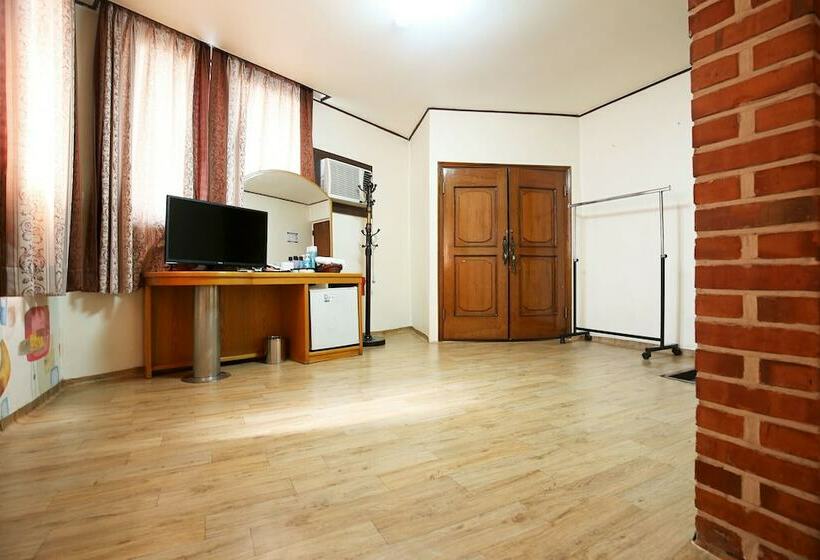 汽车旅馆  Daejan Jayang Tiwuljang