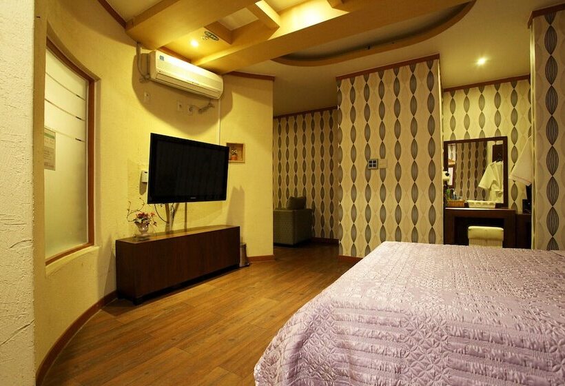 Motel Daejeon Munchang Concert