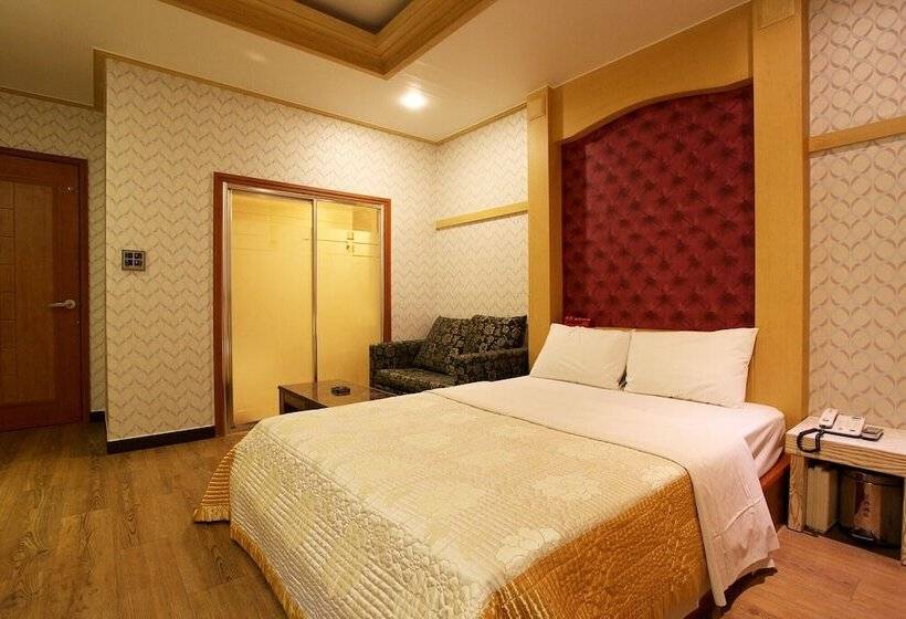 Motel Daejeon Munchang Concert