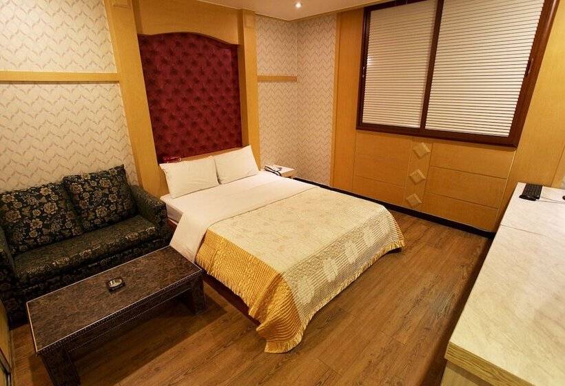 Motel Daejeon Munchang Concert