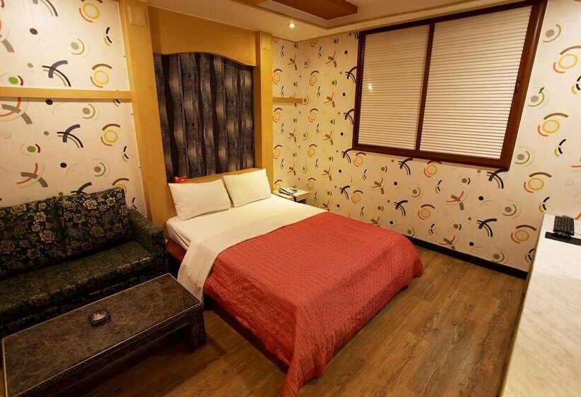 Motel Daejeon Munchang Concert